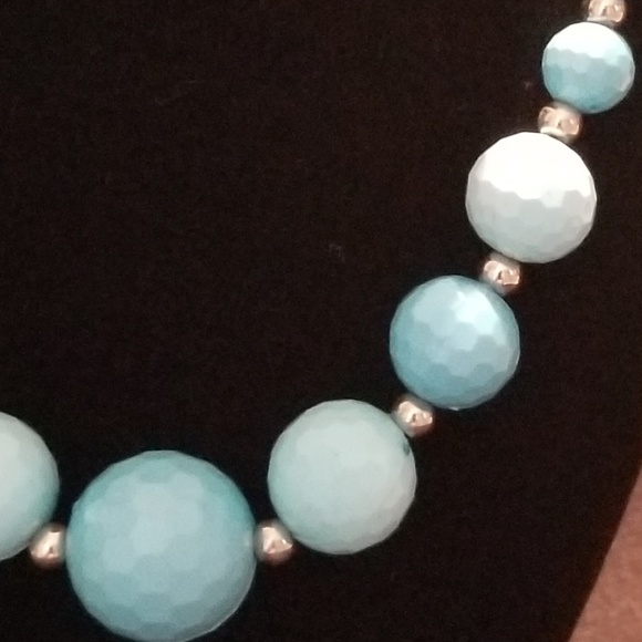 ❗5 For $2️⃣5️⃣ Bundle Sale❗️Blue Ascending Beaded Necklace - Picture 3 of 3